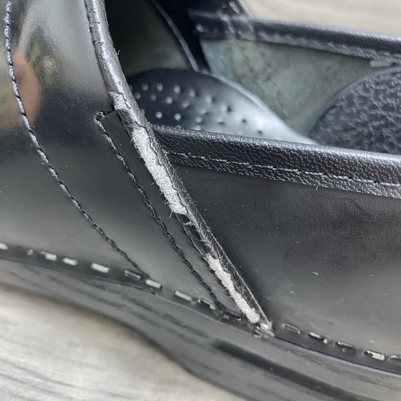 Dansko 38/7 US Womens Shoes Gloss Black Leather Mule Clog Nurse Comfort - Picture 12 of 16